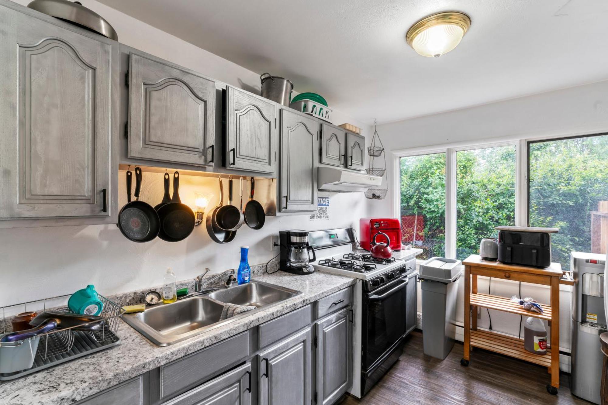 King Suite On 16Th Ave أنكوراج المظهر الخارجي الصورة