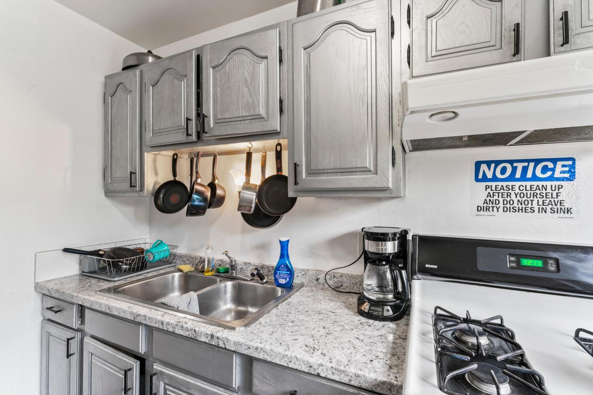 King Suite On 16Th Ave أنكوراج المظهر الخارجي الصورة